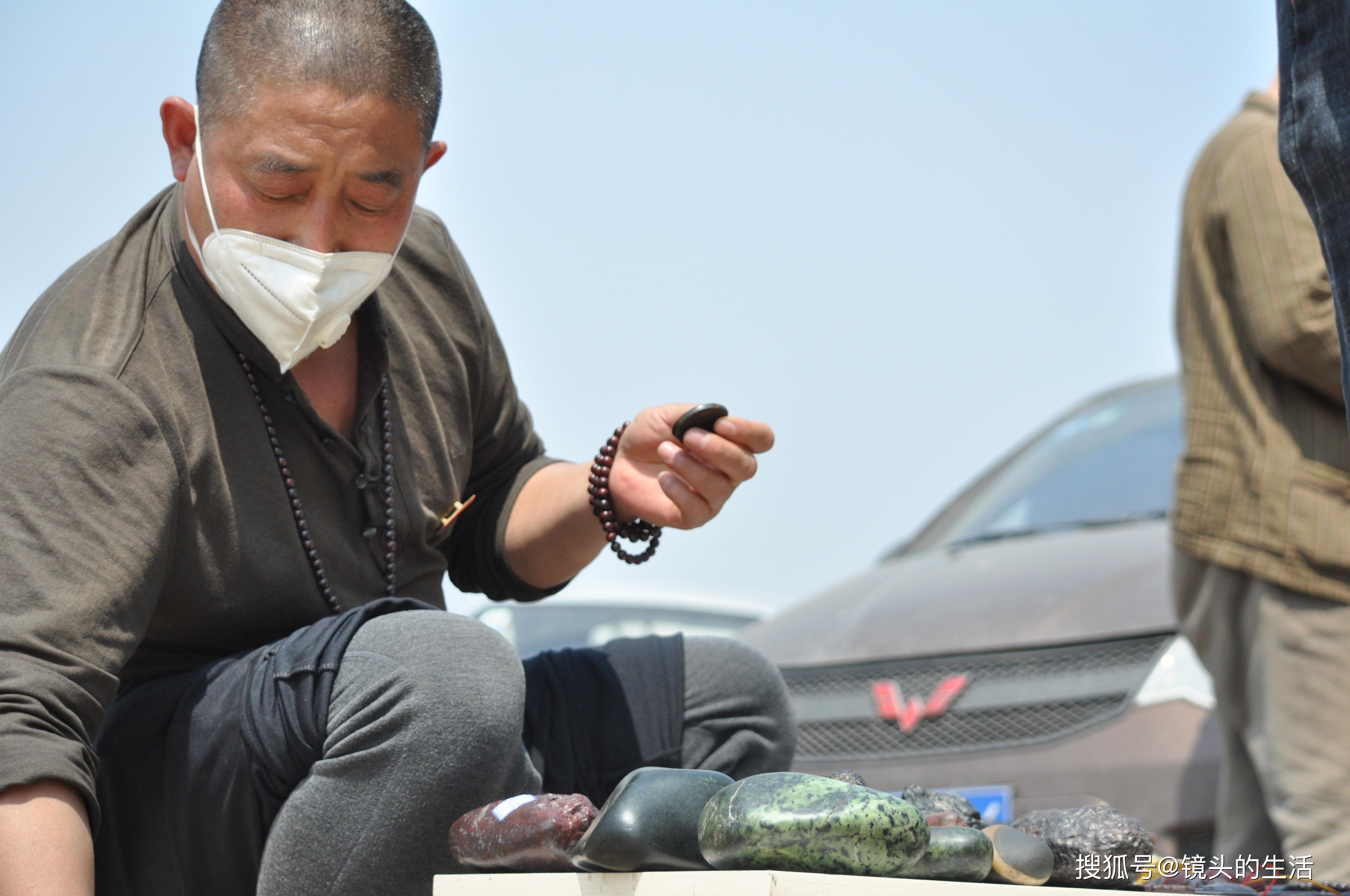 山东状元摆摊视频播放下载_(枣强砂锅居老板娘mp4免费高速下载)